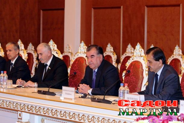 886003_921261271277393_5521329909840050314_o