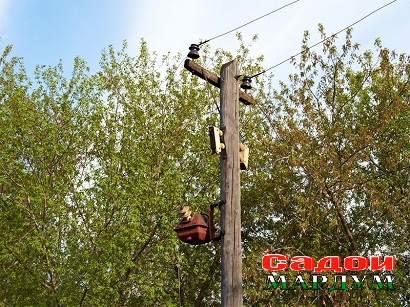 столба