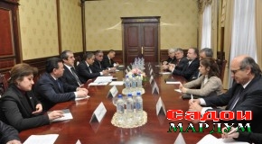 Маҳмадсаид Убайдуллоев нозирони байналмилалиро ба ҳузур пазируфт