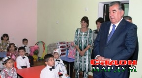 Ифтитоҳи боғчаҳои хусусӣ дар деҳоти «Гулистон»-и шаҳри Ваҳдат