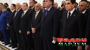 Иштироки Эмомалӣ Раҳмон дар маросими видоъ бо Ислом Каримов