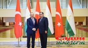 Суҳбати Пешвои миллат бо Вазири корҳои хориҷии Ҷумҳурии Туркия