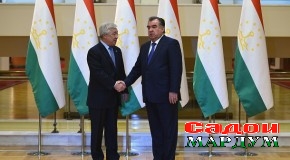 Мулоқоти Эмомалӣ Раҳмон бо Ерлан Идрисов