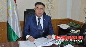 Парчами давлатӣ зинатбахши сари синаи аъзои Маҷлиси миллӣ ва вакилони Маҷлиси намояндагон аст