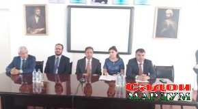 Муаллифи Суруди миллии Покистон шефтаи  назми тоҷикӣ — форсӣ буд