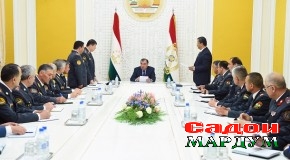 Таъиноти кадрӣ
