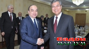 Мулоқоти Шукурҷон Зуҳуров бо Пан Юнхе