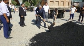 Кӯчаҳо мумфарш мегарданд