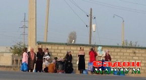 Қӯрғонтеппа. Ваъдаҳои «осмонӣ»-и масъулин ба бонувони мардикор