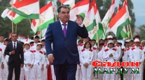 Эмомалӣ Раҳмон ва Соли ҷавонон