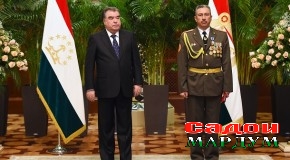 Тақдими мукофотҳои давлатӣ ва рутбаҳои навбатӣ ба хизматчиёни ҳарбӣ