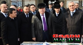 Шиносоии Пешвои миллат бо рафти корҳои сохтмонӣ дар Масҷиди марказии ҷомеи шаҳри Душанбе