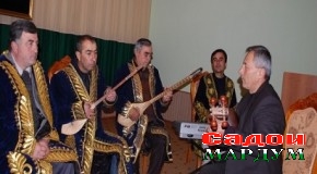 Ҳунарманд ҳар ҷо бувад сарфароз