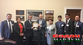 Абдуҷаббор Азизӣ:  «Вакилони мардум дар Амрико бештари вақти кориро бо интихобкунандагон мегузаронанд»