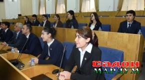 Шиносоии намояндагони ҷавонони пойтахт ба фаъолияти Маҷлиси Олӣ