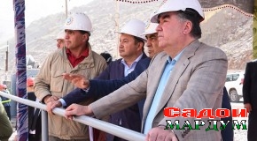Эмомалӣ Раҳмон ва «Соли рушди сайёҳӣ ва ҳунарҳои мардумӣ»