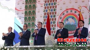 Иштироки Пешвои миллат дар «Корвони шодиёнаи наврӯзӣ»