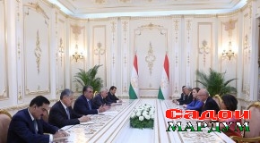 Суҳбату мулоқотҳои Пешвои миллат Эмомалӣ Раҳмон бо намояндагони воломақоми кишварҳо