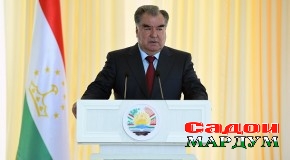 Cуханронии Сарвари давлат Эмомалӣ Раҳмон зимни вохӯрӣ бо роҳбарон ва фаъолони ноҳияи Ховалинг