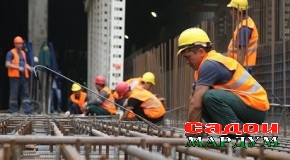 Хумори васл дорад ҳар кӣ аз хоки ватан дур аст…