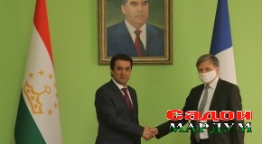 Вохӯрии Рустами Эмомалӣ бо Мишел Тарран