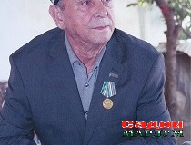 Басе халқ «Нон» гуфта,  доданд ҷон