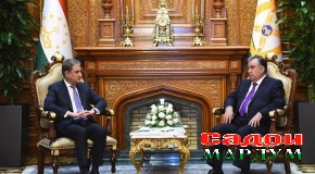 Мулоқоти Эмомалӣ Раҳмон  бо Махдум Шоҳ Маҳмуд Қурейшӣ