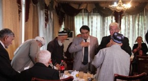 Дарахт ба об сабз мешаваду инсон ба дуо