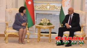 Гуфтугӯи Маҳмадтоир Зокирзода бо Соҳиба Ғафорова