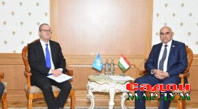 Гуфтугӯи Маҳмадтоир Зокирзода бо Ҳанс Ҳенри Клюге