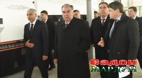 Пешвои миллат муҳтарам Эмомалӣ Раҳмон корхонаи коркарди шишаи сохтмонии ҶДММ “Шишасохтмон” дар ноҳияи Бобоҷон Ғафуровро ифтитоҳ намуданд.