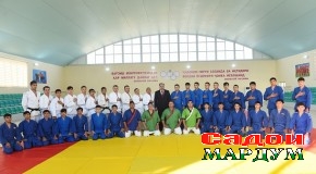 Президенти Ҷумҳурии Тоҷикистон муҳтарам Эмомалӣ Раҳмон  қасри варзишии “Паҳлавонони суғдӣ” дар ноҳияи Деваштичро мавриди истифода қарор доданд.