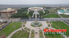 Пешвои миллат муҳтарам Эмомалӣ Раҳмон Боғи фарҳангию фароғатии ба номи “30-солагии Иҷлосияи XVI Шӯрои Олии Ҷумҳурии Тоҷикистон” дар ҳудуди Муассисаи давлатии “Қасри Арбоб”-ро ифтитоҳ бахшиданд