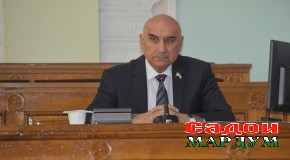 Эҳтироми парчам арҷгузорӣ ба арзишҳои милливу давлатист