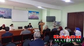 Мизи мудаввар дар Пажӯҳишгоҳи фарҳанг ва иттилоот