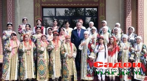 Боздиди Пешвои миллат муҳтарам Эмомалӣ Раҳмон аз намоиши наврӯзӣ ва ҳунарҳои мардумӣ дар шаҳри Истиқлол