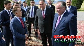 Ифтитоҳи корхонаи истеҳсоли халтаҳои полипропилении ҶДММ «Азияполитекс» дар Минтақаи озоди иқтисодии Суғд аз ҷониби Пешвои миллат муҳтарам Эмомалӣ Раҳмон