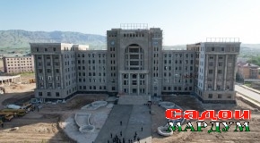 Президенти мамлакат муҳтарам Эмомалӣ Раҳмон бо рафти корҳои сохтмонӣ дар бинои Донишгоҳи давлатии тиббии Хатлон дар ноҳияи Данғара шинос шуданд