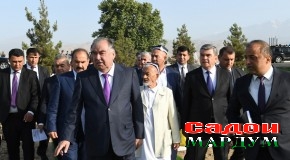 Боздиди Президенти Ҷумҳурии Тоҷикистон муҳтарам Эмомалӣ Раҳмон аз ҷараёни кишти такрории шолӣ ва ҷамъоварии пиёзи барвақтӣ дар хоҷагии деҳқонии “Муродҷон”-и шаҳри Турсунзода