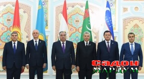 Мулоқоти Пешвои миллат муҳтарам Эмомалӣ Раҳмон бо аъзои Раёсати Фонди байналмилалии наҷоти Арал