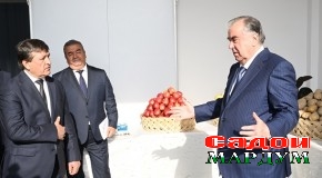 Пешвои миллат муҳтарам Эмомалӣ Раҳмон сардхона дар мавзеи Зартеппаи деҳоти Деҳибаланди ноҳияи Муъминободро ифтитоҳ бахшиданд