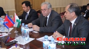 Беҳтарсозии фаъолияти гурӯҳи парлумонӣ муҳим аст