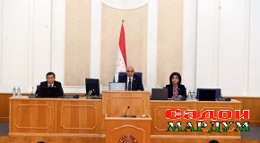 Тасдиқи созишномае, ки сохтмон ва муҷаҳҳазгардонии мактабҳоро амалӣ менамояд