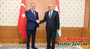 Вохӯрии Маҳмадтоир Зокирзода бо Ҳақан Фидан