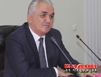 ДМТ. Мукофотпулӣ барои онҳое, ки сари вақт рисолаҳои илмӣ ҳимоя мекунанд