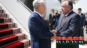 Истиқболи Президенти Ҷумҳурии Қазоқистон Қосим-Жомарт Токаев дар Фурудгоҳи байналмилалии Душанбе